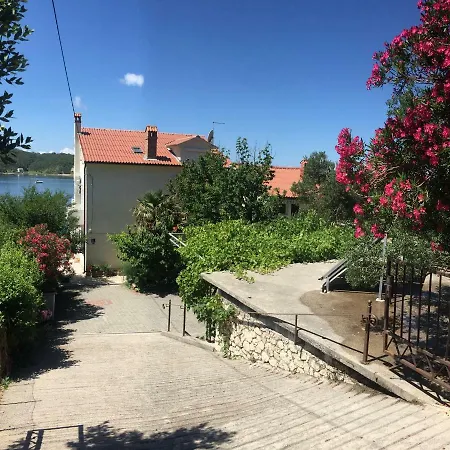 And Krstina Pensión Supetarska Draga