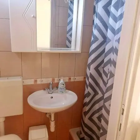 And Krstina Pensjonat Supetarska Draga