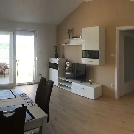 And Krstina 3* Supetarska Draga